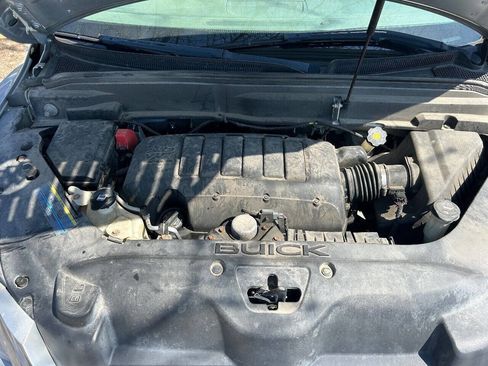 Used 2009 Buick Enclave CX w/ Driver Confidence Package image 16