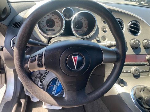 Used 2008 Pontiac Solstice Convertible w/ Preferred Package image 10