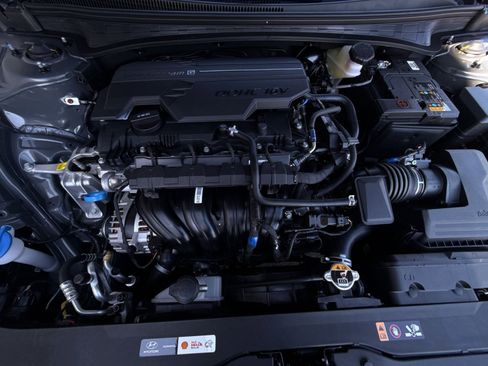 New 2026 Hyundai Elantra Limited image 28