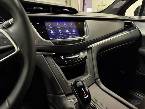 Used 2025 Cadillac XT5 Premium Luxury image 21