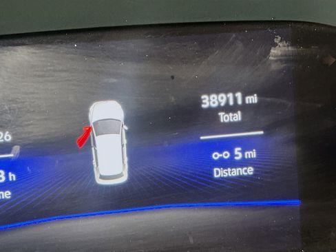 Used 2022 Volkswagen Taos SE FWD image 18