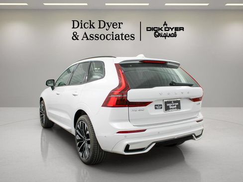 Used 2026 Volvo XC60 B5 Ultra w/ Protection Package Premier AWD/4WD image 5