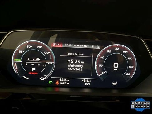 Used 2023 Audi e-tron Premium Plus image 10