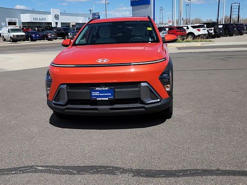 Certified 2025 Hyundai Kona SEL AWD/4WD image 4