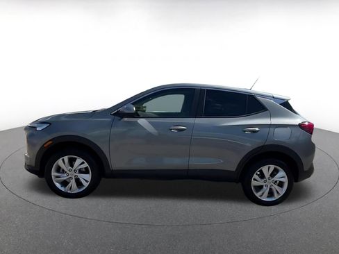 Used 2025 Buick Encore GX Preferred AWD/4WD image 9