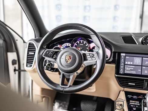 Used 2019 Porsche Cayenne AWD/4WD image 35