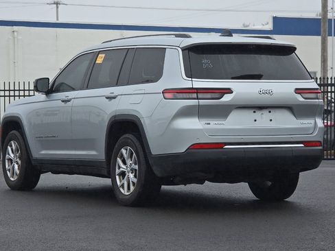 Used 2022 Jeep Grand Cherokee L Limited w/ Luxury Tech Group II image 5