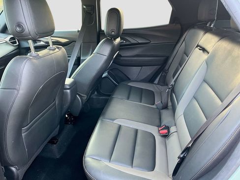Used 2024 Chevrolet TrailBlazer ACTIV w/ Driver Confidence Package FWD image 24