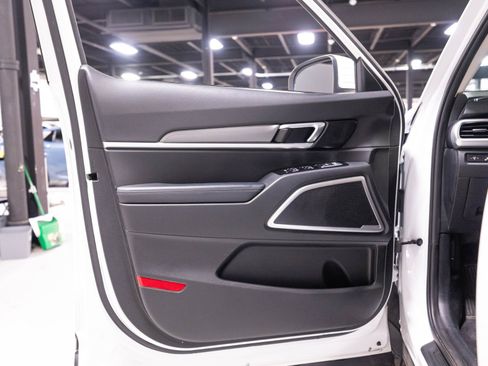 Used 2020 Kia Telluride S FWD image 5