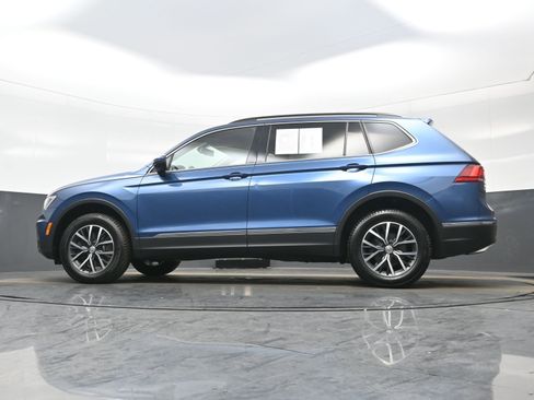 Used 2020 Volkswagen Tiguan SE image 27