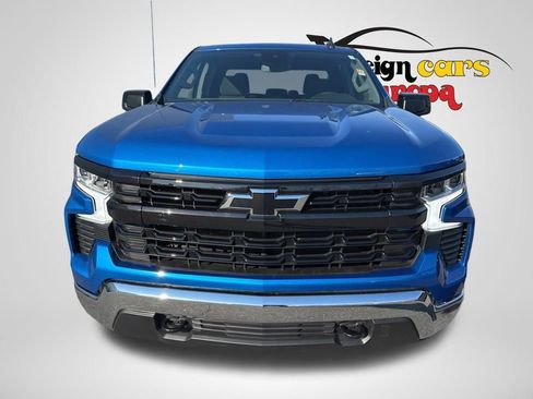 Used 2022 Chevrolet Silverado 1500 LT w/ Protection Package image 2