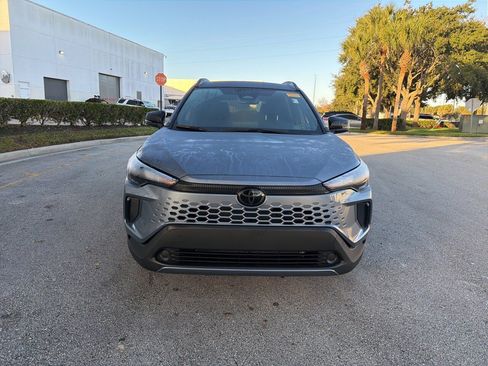 Used 2026 Toyota Corolla Cross SE image 5