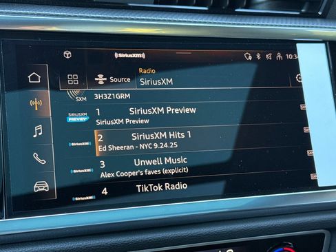 New 2025 Audi Q3 2.0T Premium image 15