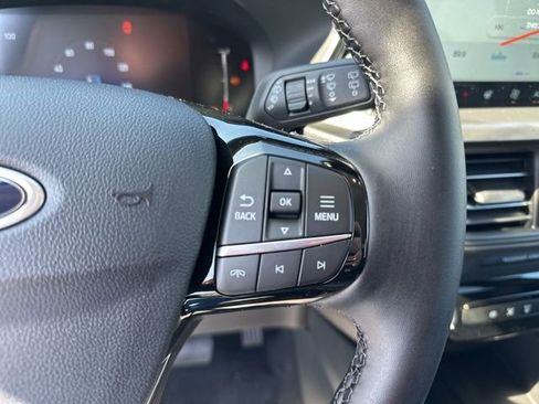 New 2025 Ford Escape SE FWD image 19