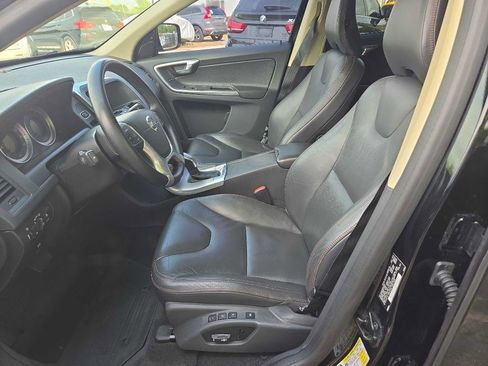 Used 2013 Volvo XC60 T6 AWD/4WD image 14