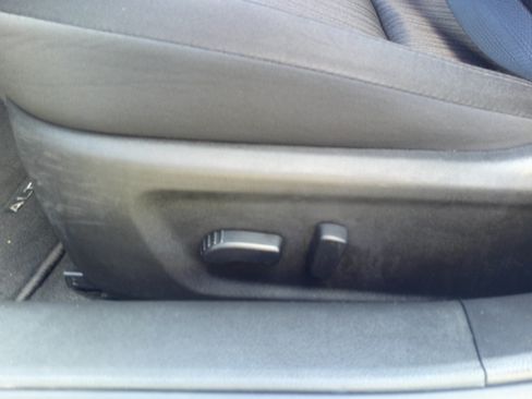 Used 2025 Nissan Altima 2.5 SV FWD image 15
