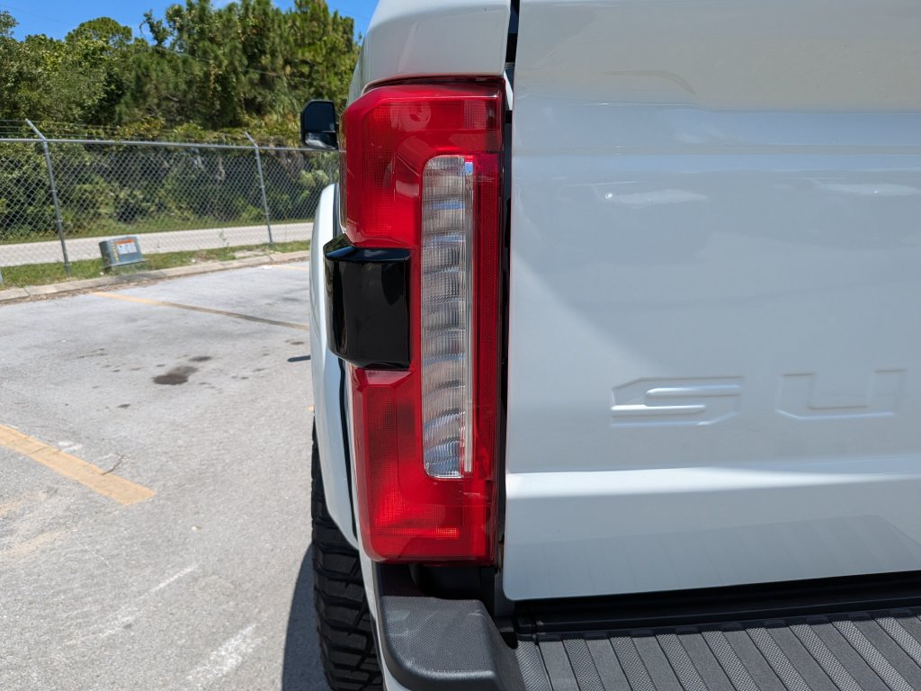 New 2026 Ford F250 Lariat w/ Black Appearance Package AWD/4WD image 16