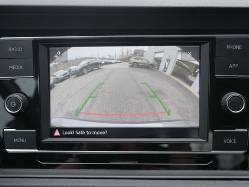 Used 2021 Volkswagen Jetta S image 25