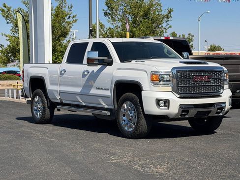 Used 2018 GMC Sierra 2500 Denali w/ Duramax Plus Package AWD/4WD image 49