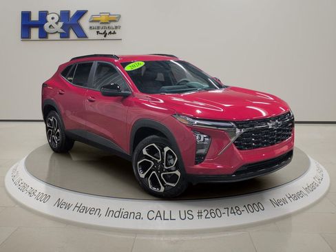 New 2026 Chevrolet Trax RS w/ Driver Confidence Package FWD image 1