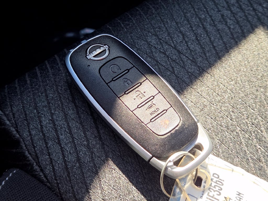Certified 2024 Nissan Rogue SV AWD/4WD image 35