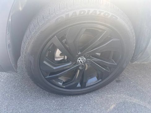 Used 2023 Volkswagen Atlas SE w/ Black Wheel Package AWD/4WD image 23