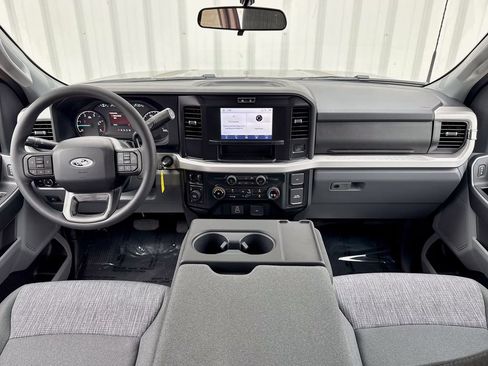 New 2026 Ford F350 XLT AWD/4WD image 32