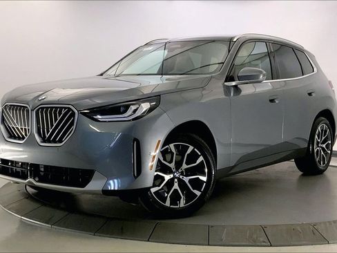 Certified 2025 BMW X3 xDrive30i w/ Convenience Package image 11