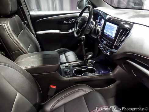 Used 2023 Chevrolet Traverse RS AWD/4WD image 38
