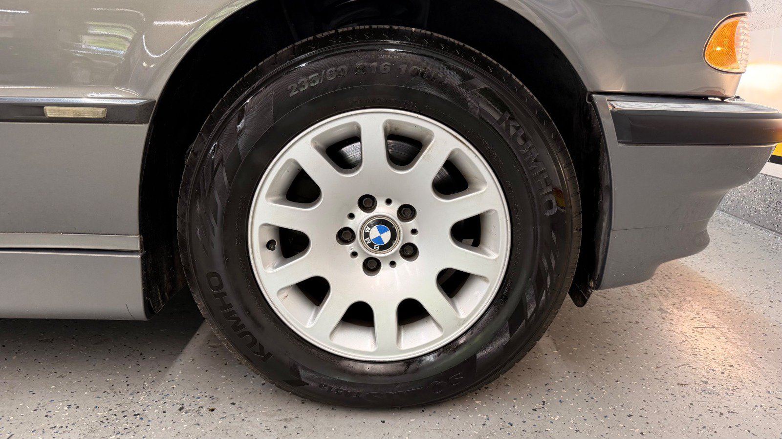 Used 2001 BMW 740iL RWD image 16