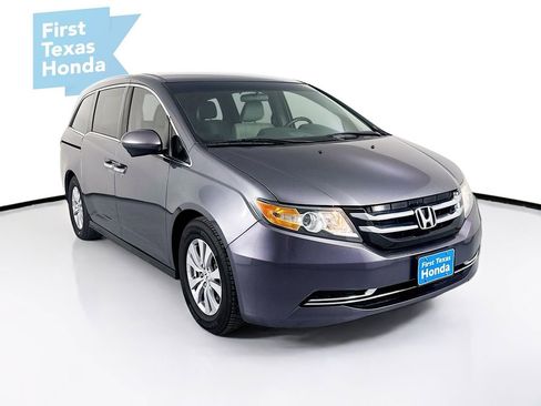 Used 2016 Honda Odyssey SE image 1