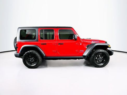 Used 2024 Jeep Wrangler Willys image 10