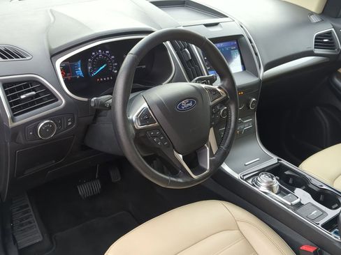 Used 2020 Ford Edge SEL w/ Convenience Package image 11