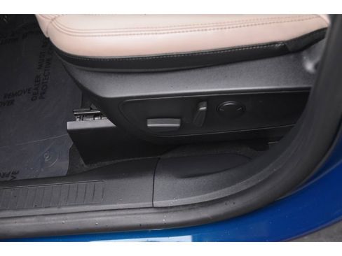 Used 2020 Ford Escape SE Sport AWD/4WD image 30