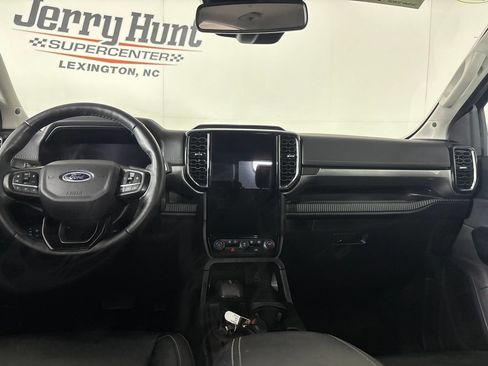 Used 2024 Ford Ranger Lariat w/ FX4 Off-Road Package AWD/4WD image 26