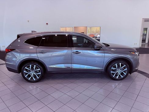 Used 2024 Acura MDX SH-AWD w/ Technology Package image 16