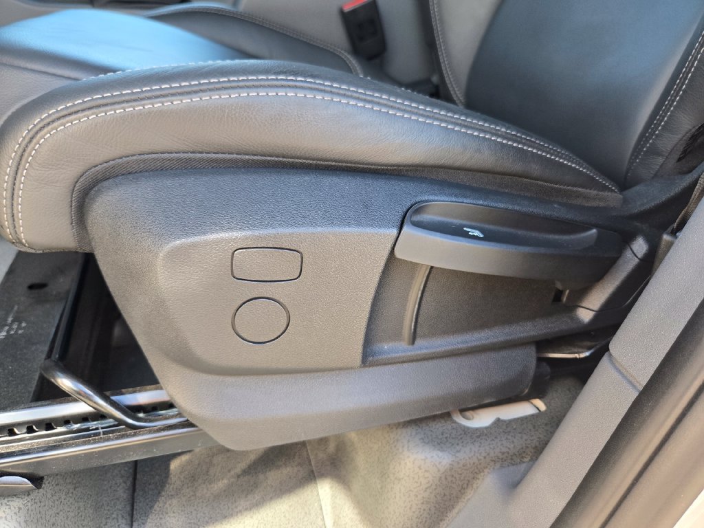 Used 2025 INEOS Grenadier Station Wagon AWD/4WD image 17