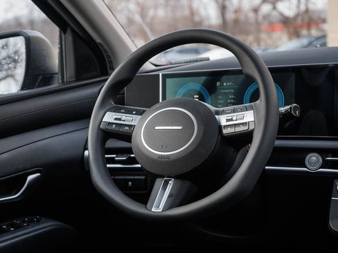 New 2026 Hyundai Tucson SE image 14