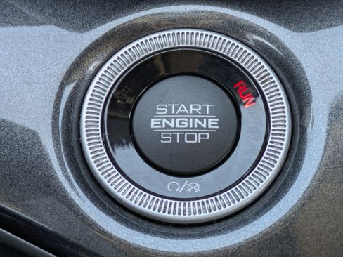 Used 2021 Jeep Grand Cherokee L Laredo w/ Luxury Tech Group I image 31