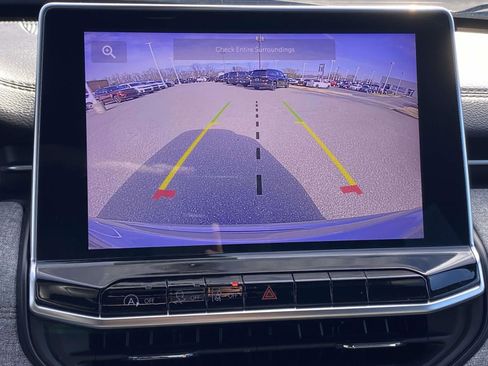 Used 2023 Jeep Compass Latitude w/ Sun and Sound Group image 29