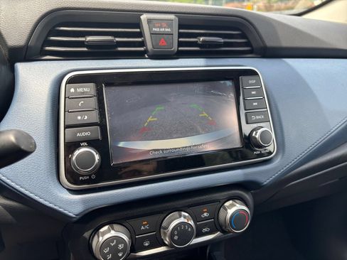 Used 2025 Nissan Versa SV FWD image 16