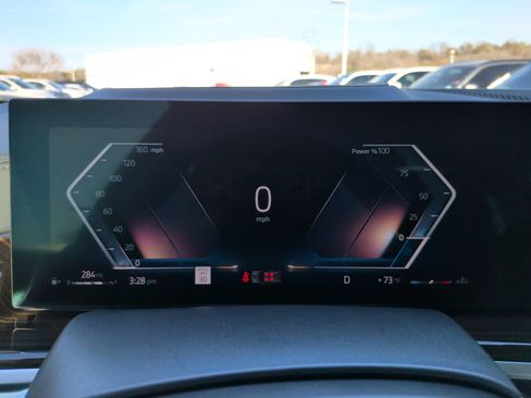 Certified 2024 BMW X7 xDrive40i w/ Premium Package image 16