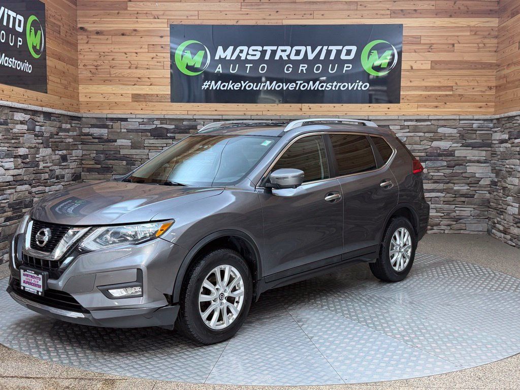 Used 2017 Nissan Rogue SV AWD/4WD image 8