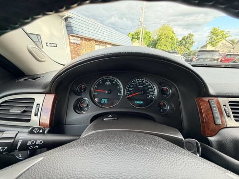 Used 2013 Chevrolet Tahoe LT AWD/4WD image 66