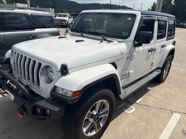 Used 2018 Jeep Wrangler Unlimited Sahara AWD/4WD image 4