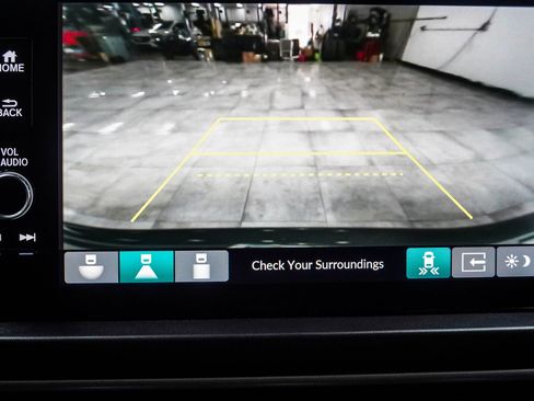 Used 2025 Honda Pilot EX-L image 26