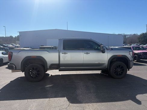 Used 2024 GMC Sierra 2500 AT4 w/ AT4 Premium Plus Package image 8