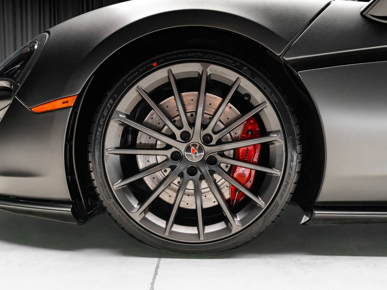 Used 2017 McLaren 570S RWD image 28
