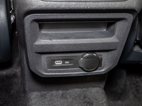 Used 2024 Volkswagen Tiguan SE FWD image 26