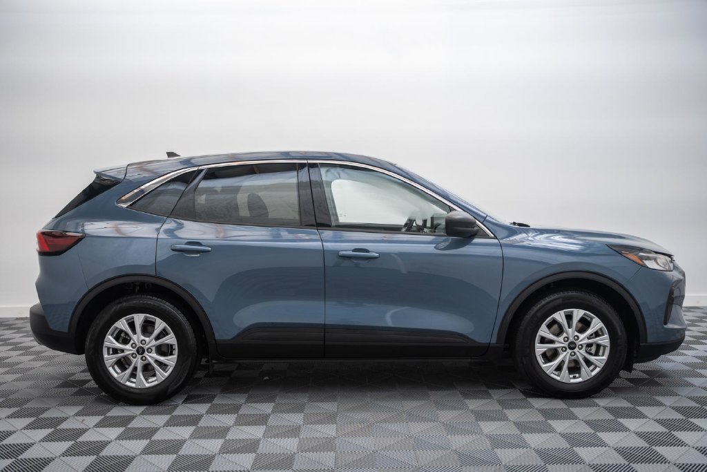 Used 2024 Ford Escape Active FWD image 4